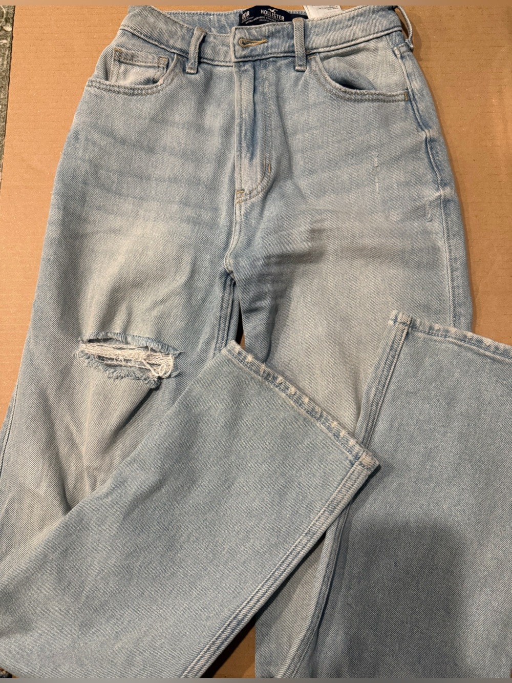 Hollister Ultra High-Rise Stacked Vintage Straight Jeans